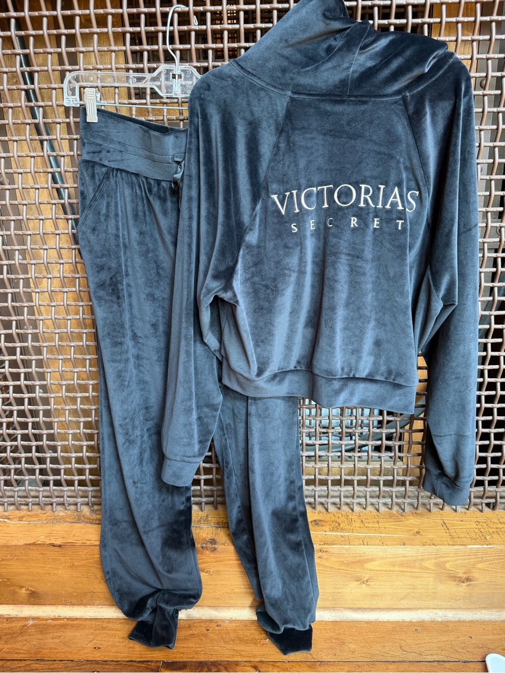 NWT Victoria’s Secret Black Velour Tracksuit Set Hoodie Joggers XS/M